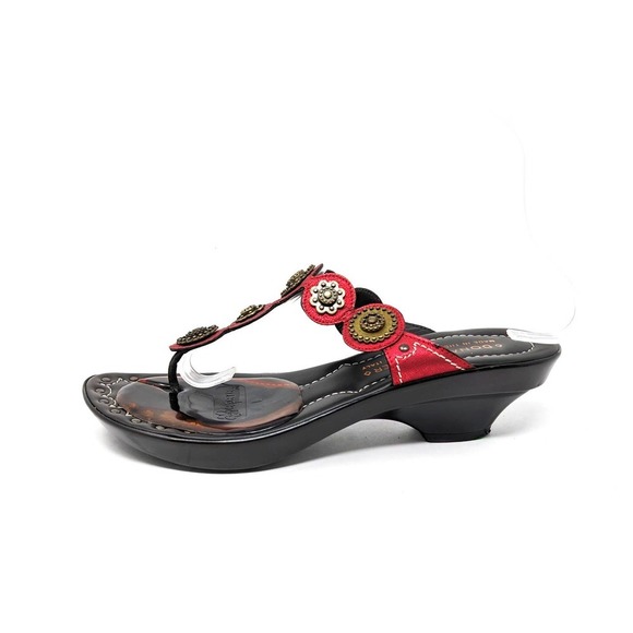 Donald J Pliner Womens 8.5 Red Cosette Medallion Kitten Heel Sandals Slip On - Picture 1 of 8